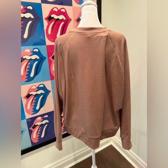 The Vuori Long-Sleeve Halo Crew - Picture 5 of 6